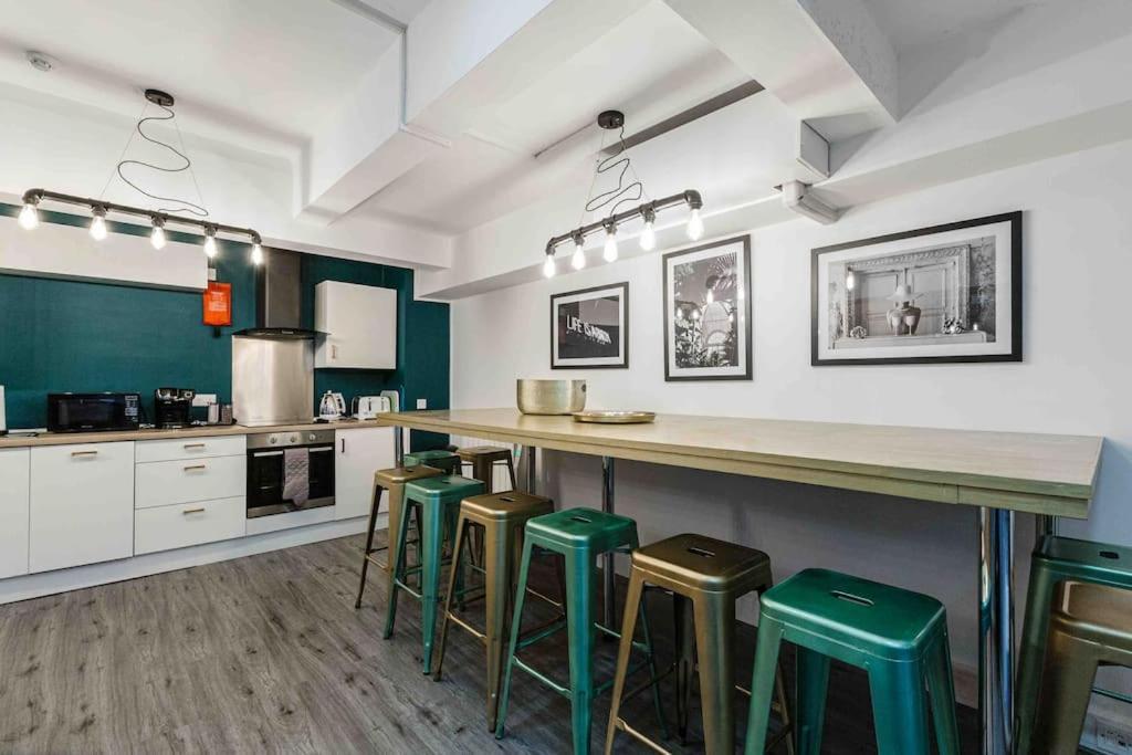 Vip City Centre Apartment With Secure Free Parking Liverpool Exteriér fotografie